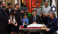 לזכרו של אלחנן קלמנזון: ס"ת נכתב לקיבוץ בארי