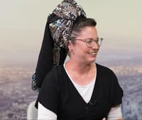 שירה רזיאל לסרוגים: "סיפור הגבורה של ידידיה נתן כוח"
