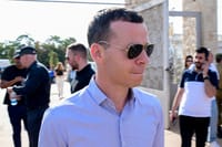 עמית סגל: הוצאתי את הספרים שלו מהבית