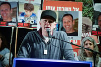 השחקן היהודי מייקל רפפורט בעצרת למען שחרור החטופים