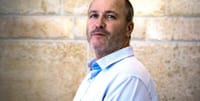 אריאל כהנא הודיע: לא אתראיין היום לתחנות רדיו חרדיות