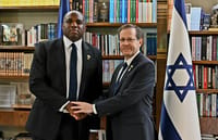שר החוץ הבריטי להרצוג: מקווה שנראה הפסקת אש בקרוב