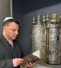 כוכב הריאליטי חושף: "הפעם אני מרגיש צורך לצום בתשעה באב"
