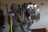 בתיעוד מהרחפן: חיסול מחבלים חמושים ואיתור אמצעי לחימה