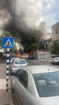 מטח כבד למפרץ חיפה: דיווחים על נפילות בקריות