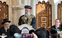 עכשיו זה רשמי: הרב דוד יוסף הוכתר לראשון לציון