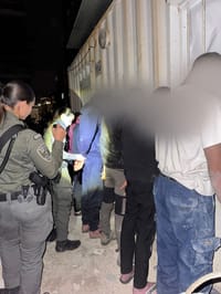 מתחת לאף: עשרות שוהים בלתי חוקיים נעצרו במתחם החדש בגלילות