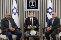 הרצוג עם יוזמי הפשרה המשפטית: "לא כל הושטת יד היא חורבן הדמוקרטיה"