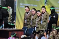 דיווח: 5 התצפיתניות סירבו להשיא משואה