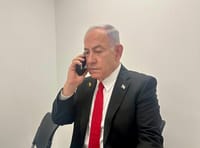נתניהו בהתייעצות (צילום: תקשורת ראש הממשלה).