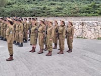 טקס סיום נפרד: המט"קיות לא הורשו לצעוד עם המט"קים. צפו
