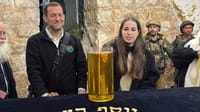 תמונת הניצחון: אגם ברגר הגיעה לתפילה בקבר יוסף