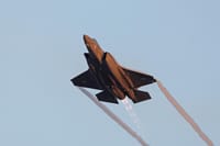 לאחר השיגור הלילה, חיל האוויר תוקף במערב איראן