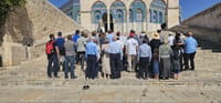 אירוע מיוחד בהר הבית: עשרות התפללו לזכרון צ'ארלי קירק
