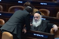 עדיין לא סגור: חוק התקשורת עולה להצבעה ותלוי בקולות החרדים