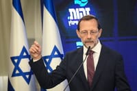 פייגלין במתקפה קשה על פעיל הימין: "עברת לגוש השמאל"