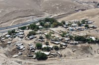 ביהמ"ש דחה את העתירה נגד חאן אל אח'מר: "לא מתערבים לממשלה"