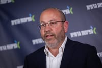 צביקה מור
