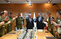נתניהו בהרמת כוסית