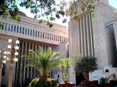 כשרות? לא באולם בית הכנסת הגדול בי-ם