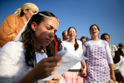 ארגון "קשר" – שהחברים שלך ישדכו לך מישהי