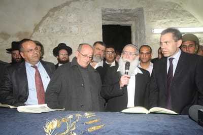 ארדן: השטחים הכבושים? "קבר יוסף נקנה בכסף מלא"
