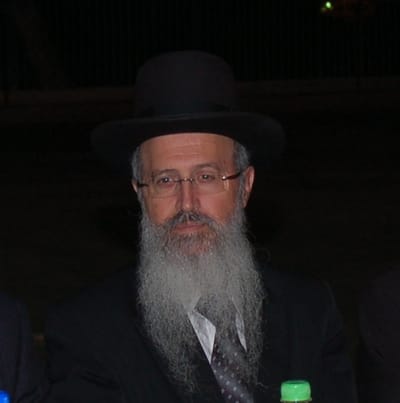 כל בניי יראי שמים ולומדי תורה בזכות שגדלו בערים חילוניות