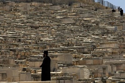 ערבים ניסו לבצע 'לינץ' ליד קבר אור החיים הקדוש
