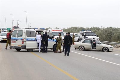 פיגוע דריסה בקרני שומרון: שוטרים ירו לעבר המחבלים