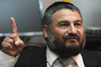 הבחירות בבית שמש: ראש העיר מחזר אחרי הקול הסרוג