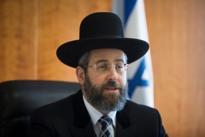 הרב לאו הכריע: לא תוסר הכשרות מזוגלובק