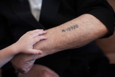ניצולי השואה נזקקים יקבלו מענק בסך 8 מיליון ש"ח