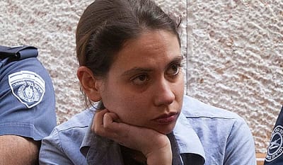 אחרי יותר משנתיים בכלא: ענת קם יוצאת לחופשי