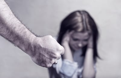 להפסיק את השתיקה: איך מתמודדים עם אלימות במשפחה?