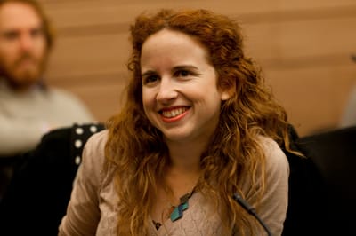 הצעת חוק: נותני שירותים יחויבו להשתמש במייל