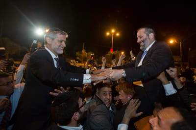 שמחה גדולה הלילה: צפו בחגיגה החרדית בבית-שמש
