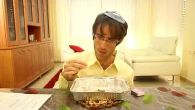 אנדרדוס: מר פודלמן מסתבך עם ביעור החמץ