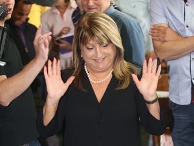 שולה זקן: "אני מודה לאולמרט על כך שבגד בי"