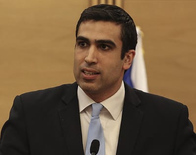 שטבון מכריז מלחמה: "בנט רוצה שלטון יחיד"