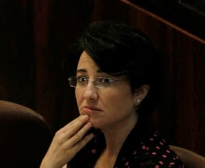 הצעת חוק: לשלול אזרחות מח"כ חנין זועבי