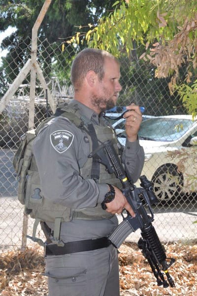 הקצין שסיכל את הפיגוע: "הרכב היה מלא בבלוני גז"