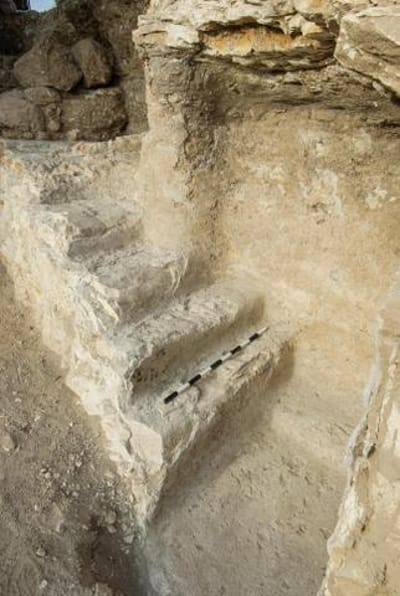כתובות של חיילים אוסטרלים במקווה מימי מרד בר כוכבא