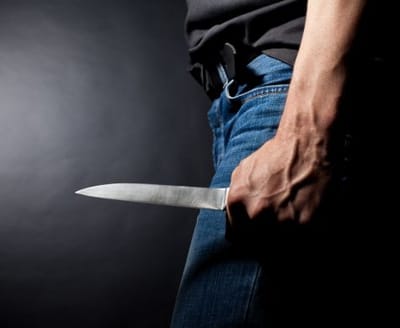 בלגיה: רב נדקר באמצע הרחוב. מצבו קשה