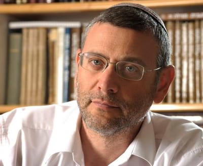 הרב לאו על חוק הלאום: 'חקיקה לא מחזקת זהות'