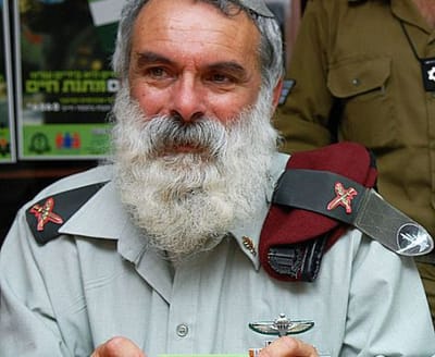 "קומץ של רבנים תוקע מקלות בגלגלים של הבית היהודי"