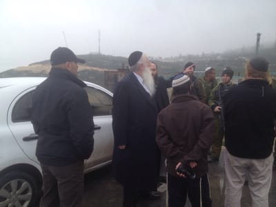 שוטרים מנעו מח"כ מאיר פרוש להיכנס לישיבה