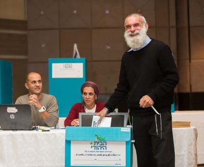 "אם היה לי בן הומו הייתי מציע לו ללכת  לטיפול"