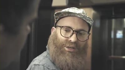 התגעגעתם? ההיפסטר חוזר לסרטון נוסף