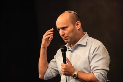 בנט שכח שהוא דרש את תיקי המשפטים ובטה"פ