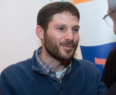 סמוטריץ' כבר מאיים בהפלת הממשלה